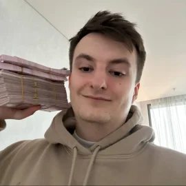 В какое казино играет Злой (Zloy / Артур Нерсисян)