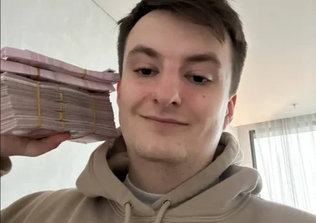 В какое казино играет Злой (Zloy / Артур Нерсисян)